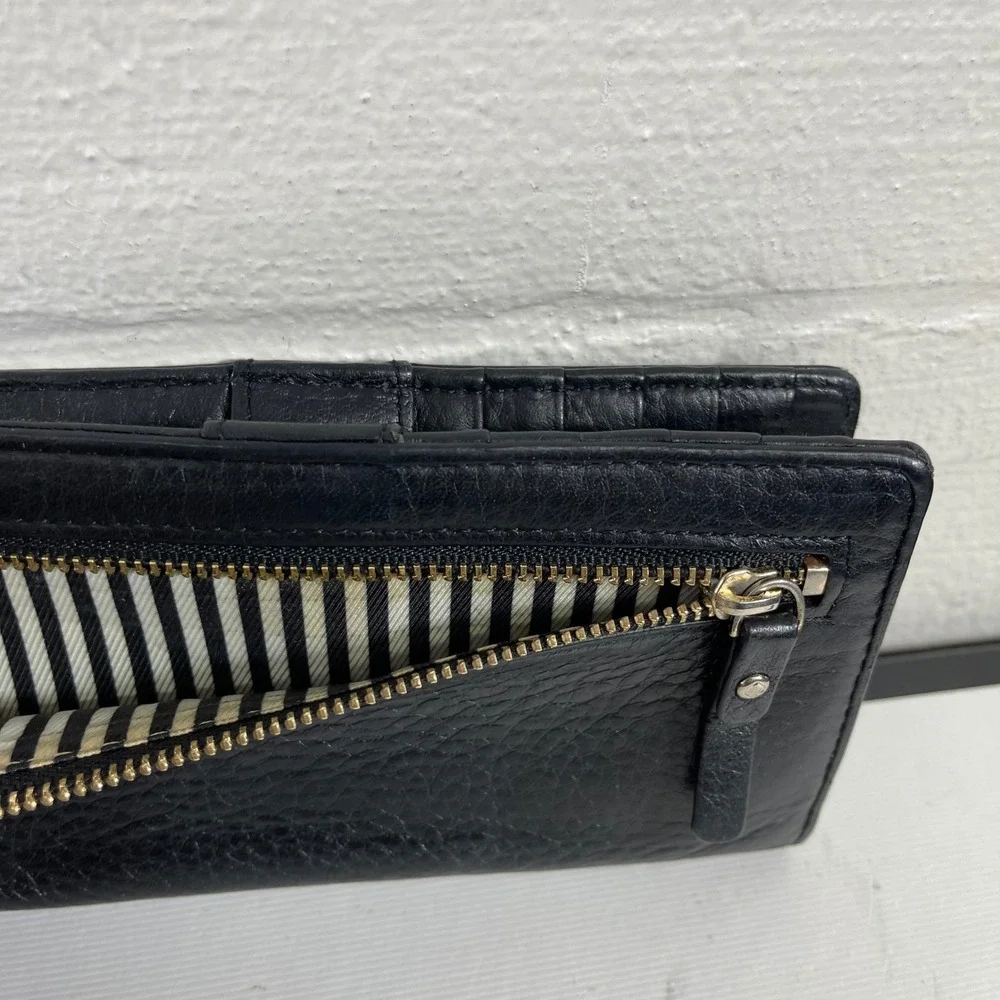 Kate Spade New York Black Pebbled Leather Bifold Continental Slim Wallet
